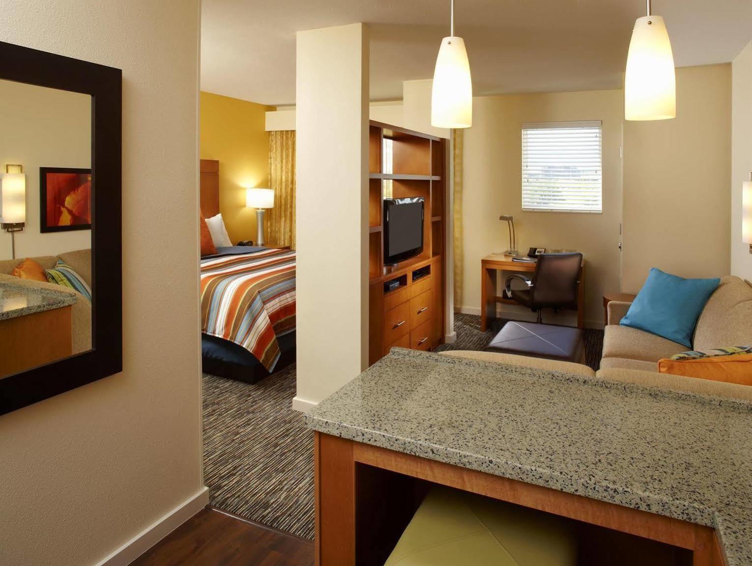 Hyatt House Boulder/Broomfield Room photo